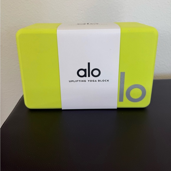 ALO Yoga Other - ALO Yoga Block in Vibrant Lime